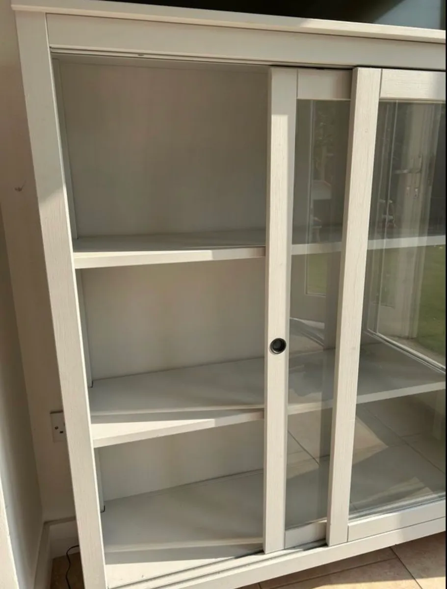 Hemnes IKEA display cabinet - Image 4