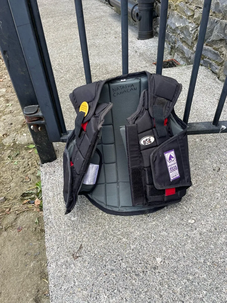 Horse riding gear - Image 1