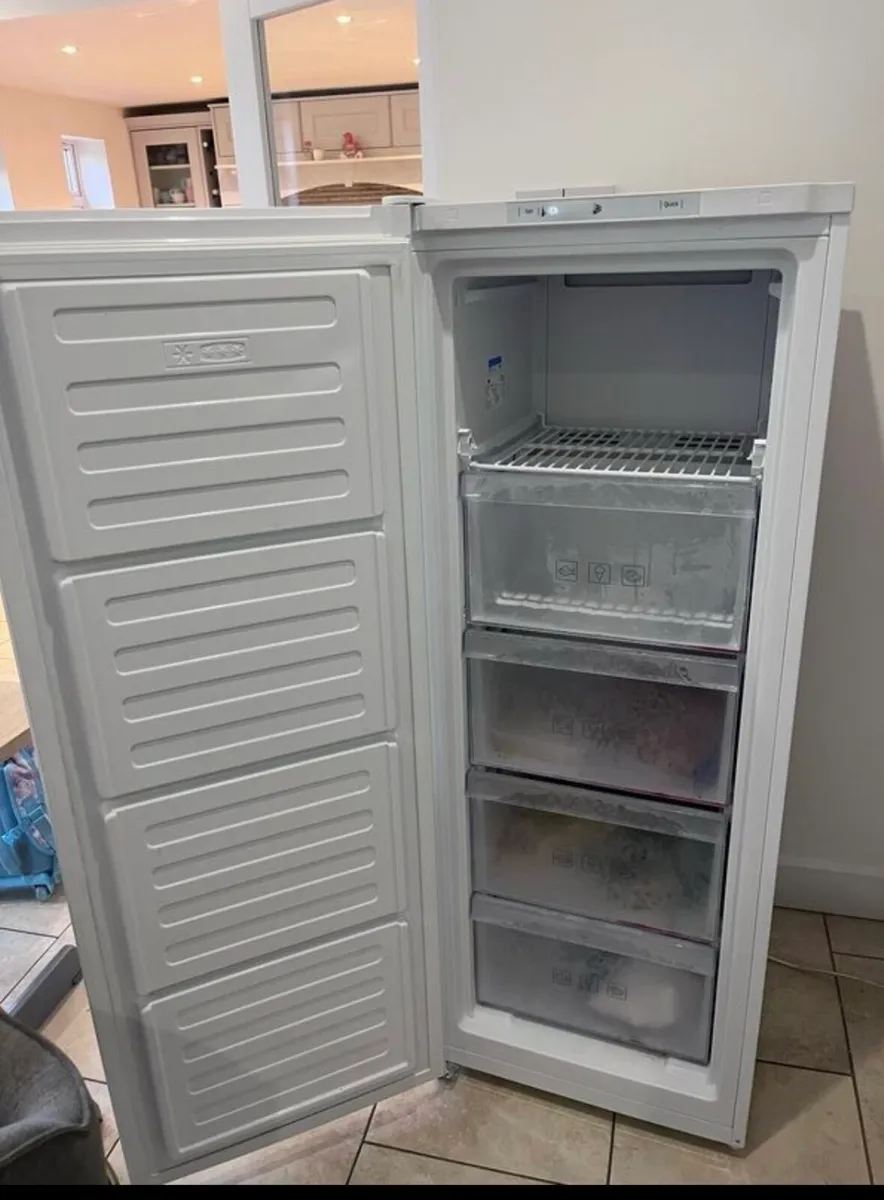 Beko Freeatanding Freezer - Image 3