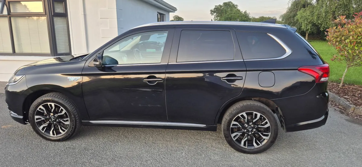 Mitsubishi Outlander 2017 - Image 3
