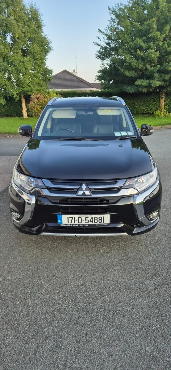 Mitsubishi Outlander 2017 - Image 1