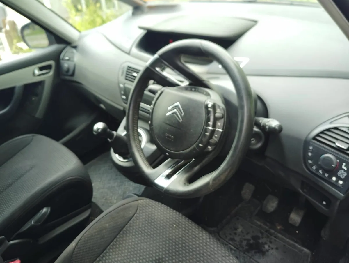 Citroen Picasso 7 seater - Image 2