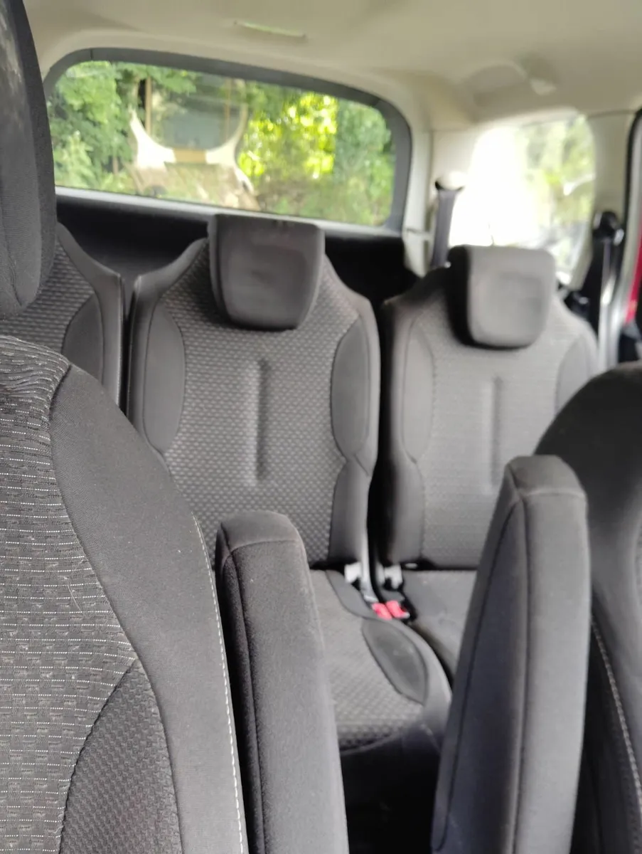 Citroen Picasso 7 seater - Image 3