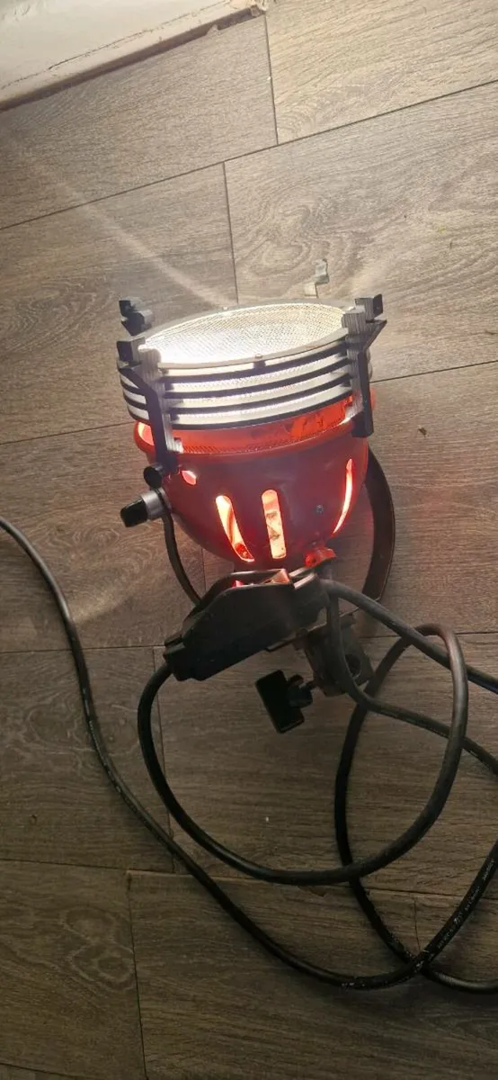 Light - Image 1