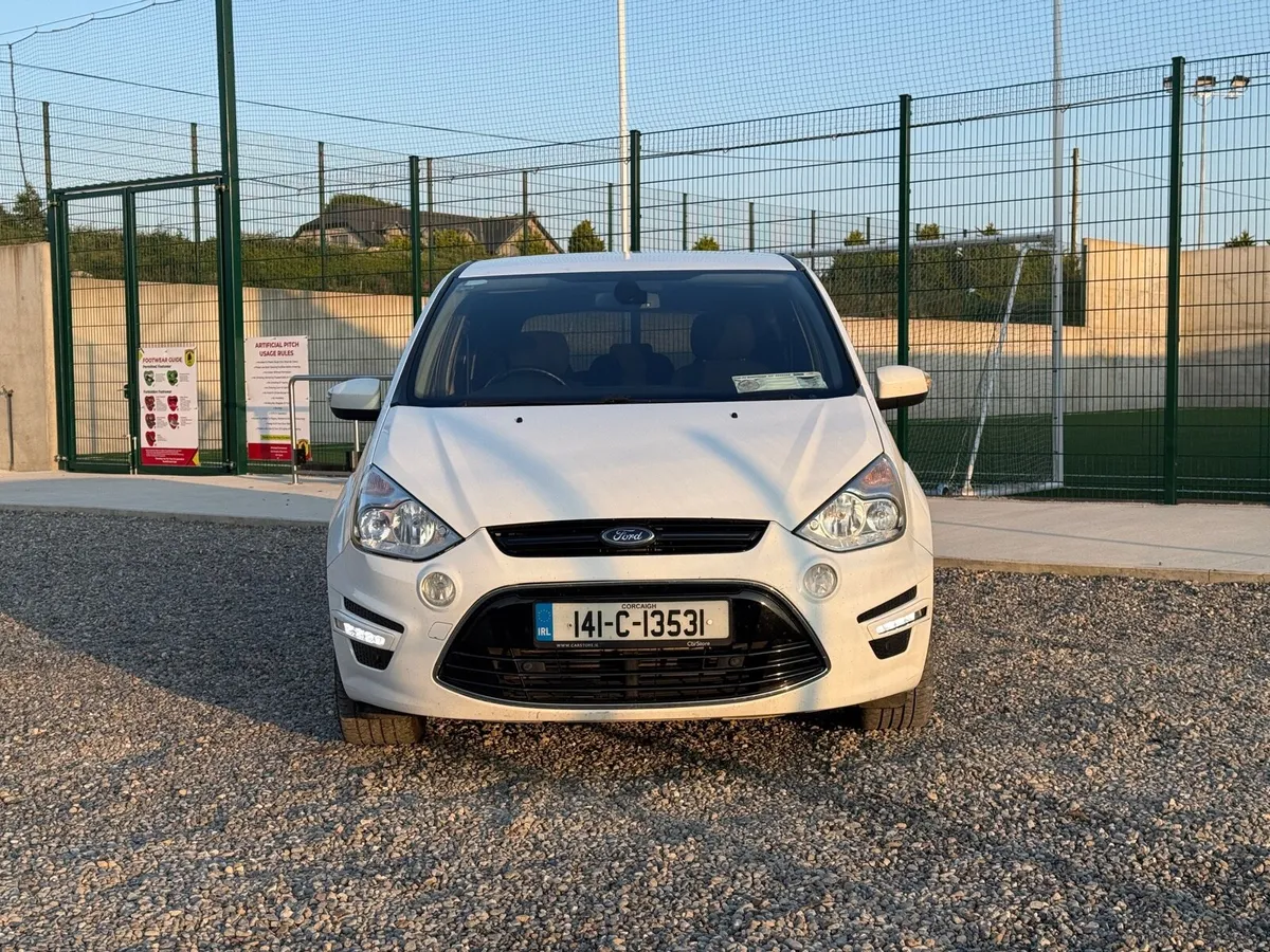 2014 Ford S-Max Titanium - Image 2