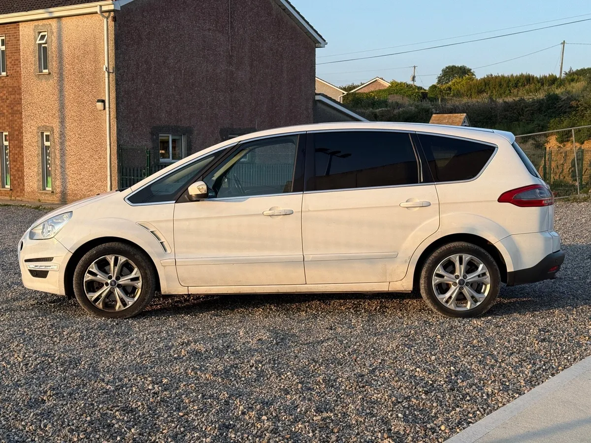 2014 Ford S-Max Titanium - Image 4