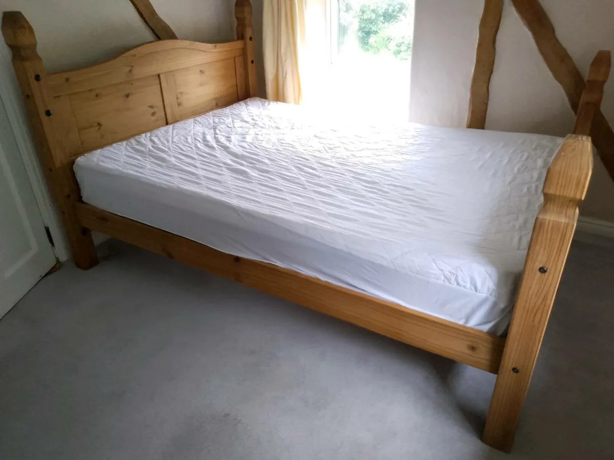 Bed - Image 1