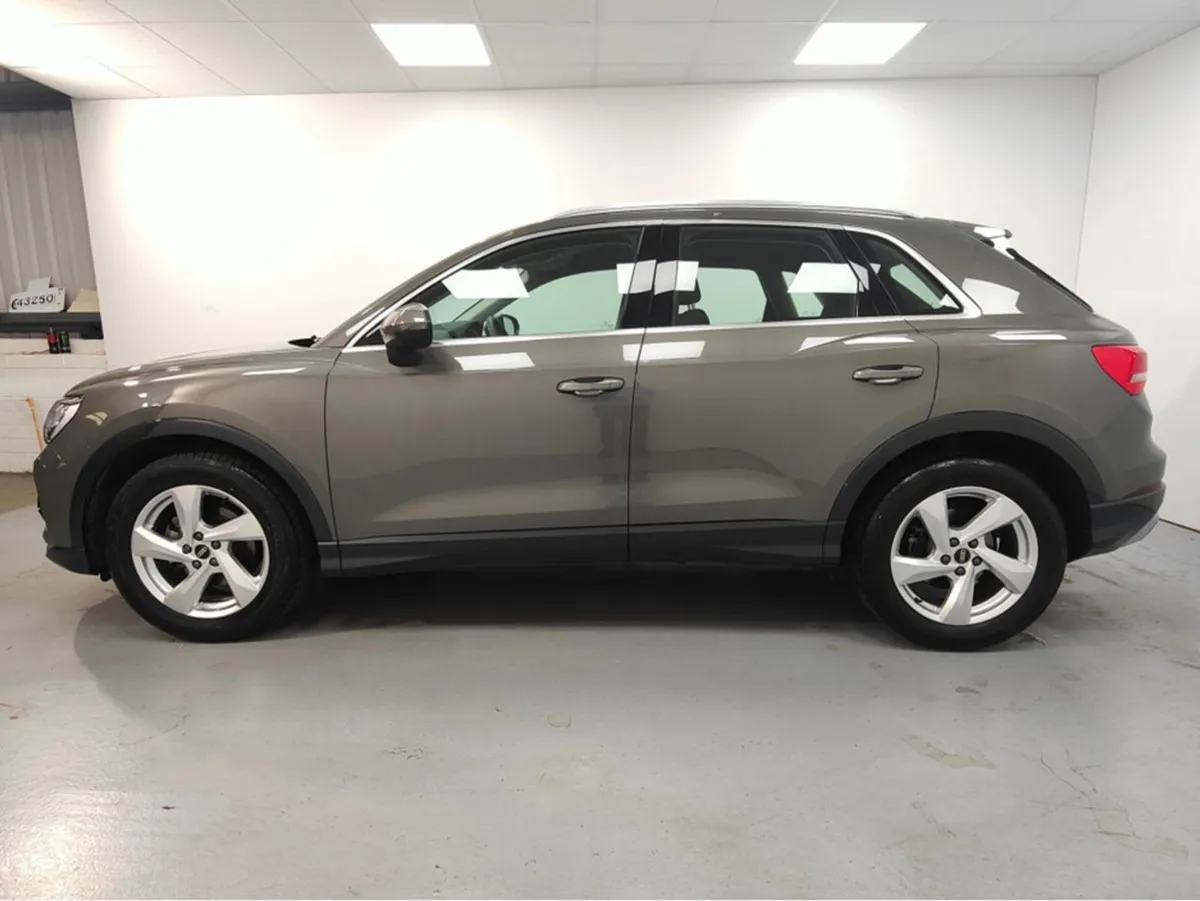 Audi Q3 35 TDI 150 S-tronic SE 4DR Auto - Image 3