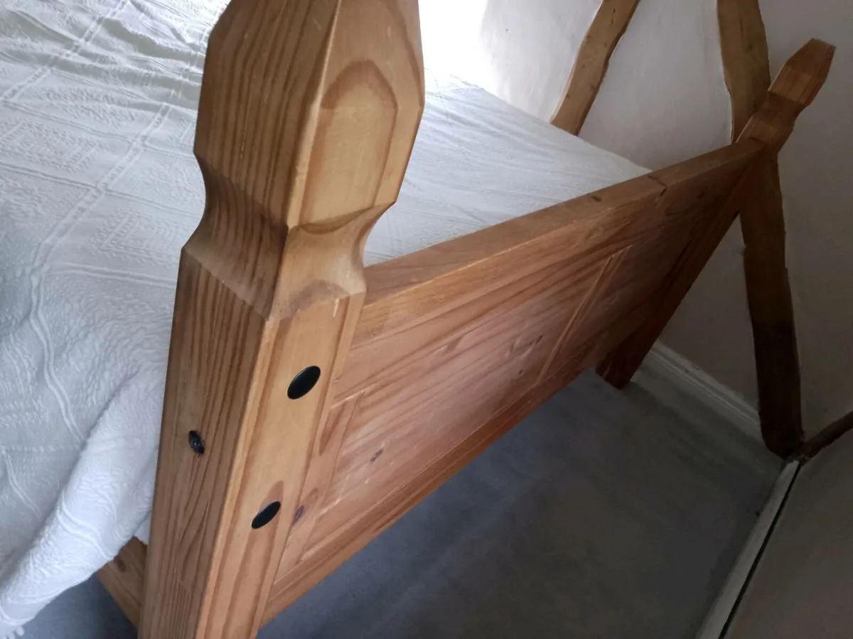 Bed - Image 3