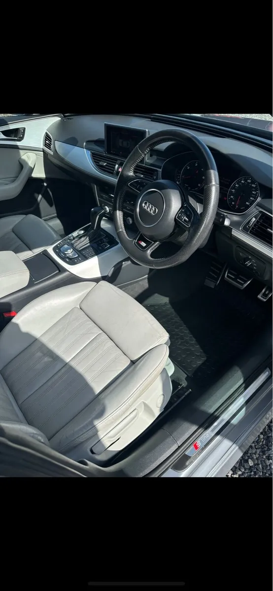 Audi A6 car - Image 4