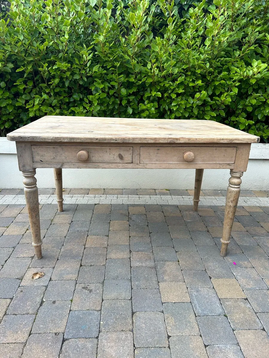 Antique pine farmhouse table 4ft plank top - Image 1