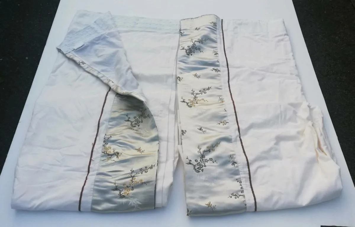 Pair of lined curtains & matching ties & covers - Image 1