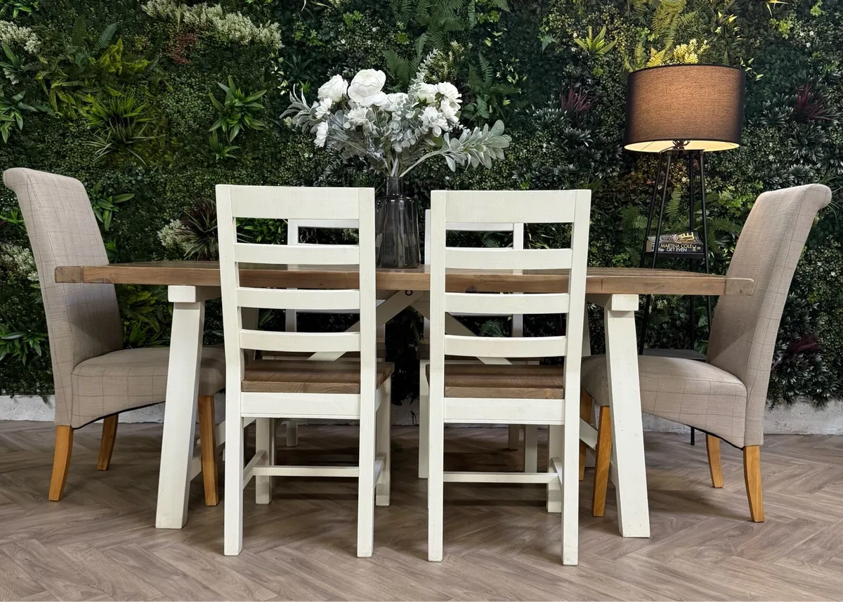 Rustic style kitchen table & 6 chairs - Image 1