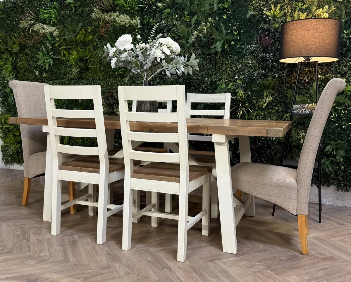Rustic style kitchen table & 6 chairs - Image 2