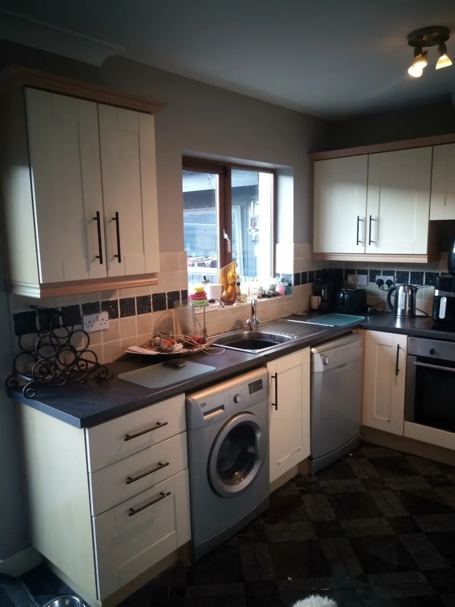 Kitchen and appliances - Image 2