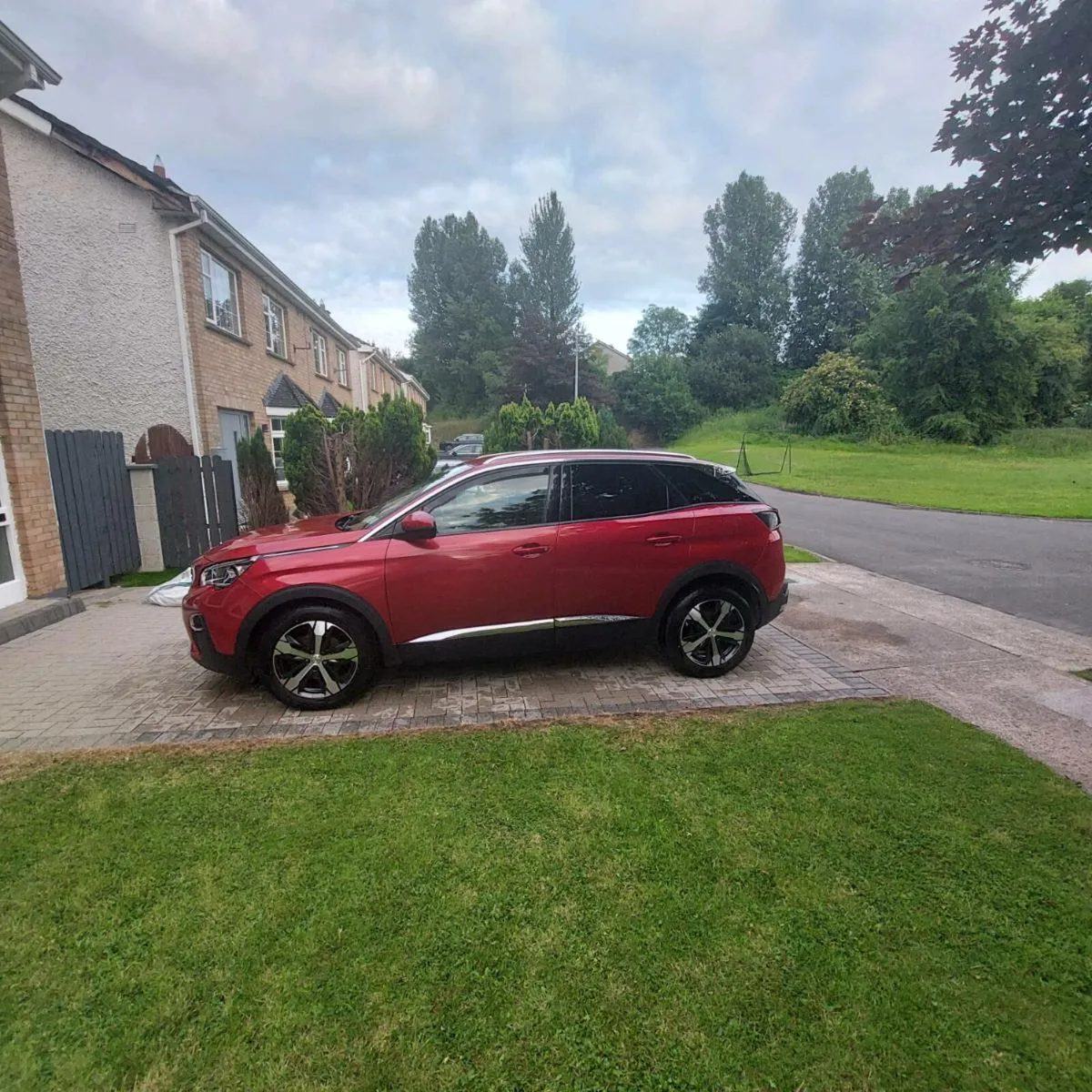 Car - Image 1