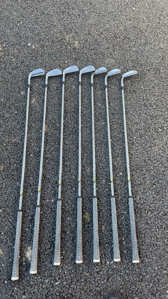 Nike vr pro combo left handed irons - Image 1