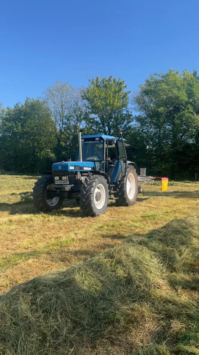 New Holland 8340 - Image 2