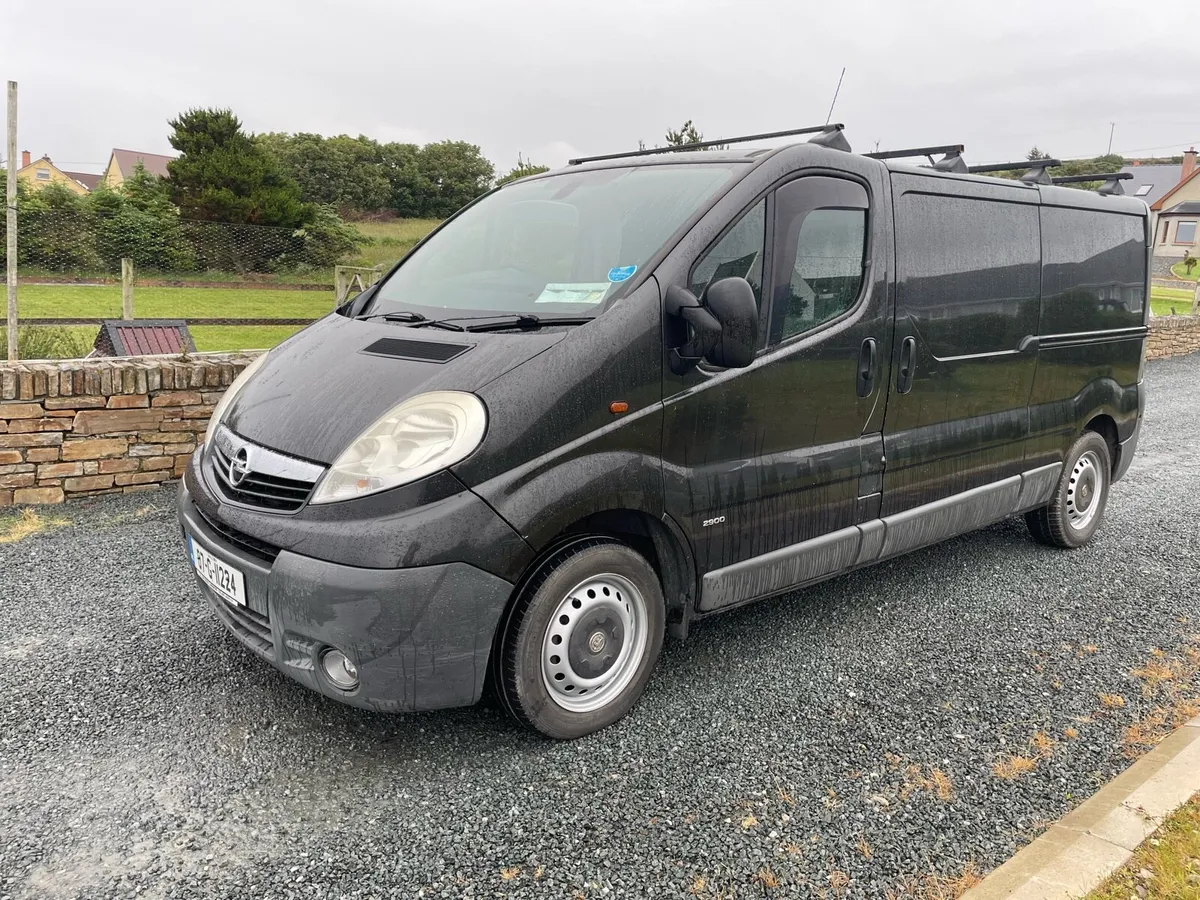 Vauxhall Vivaro - Image 2