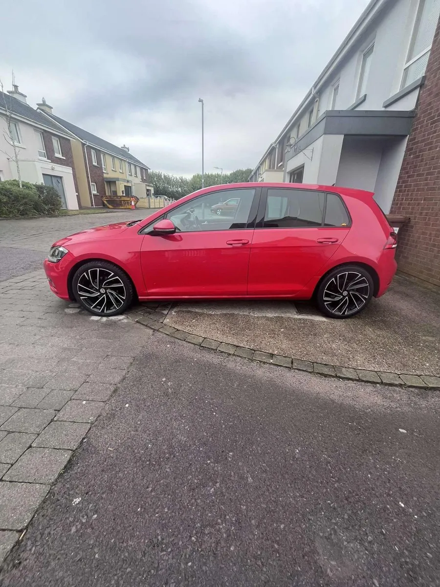 2018 Volkswagen Golf Highline TSi 110 Bhp - Image 4