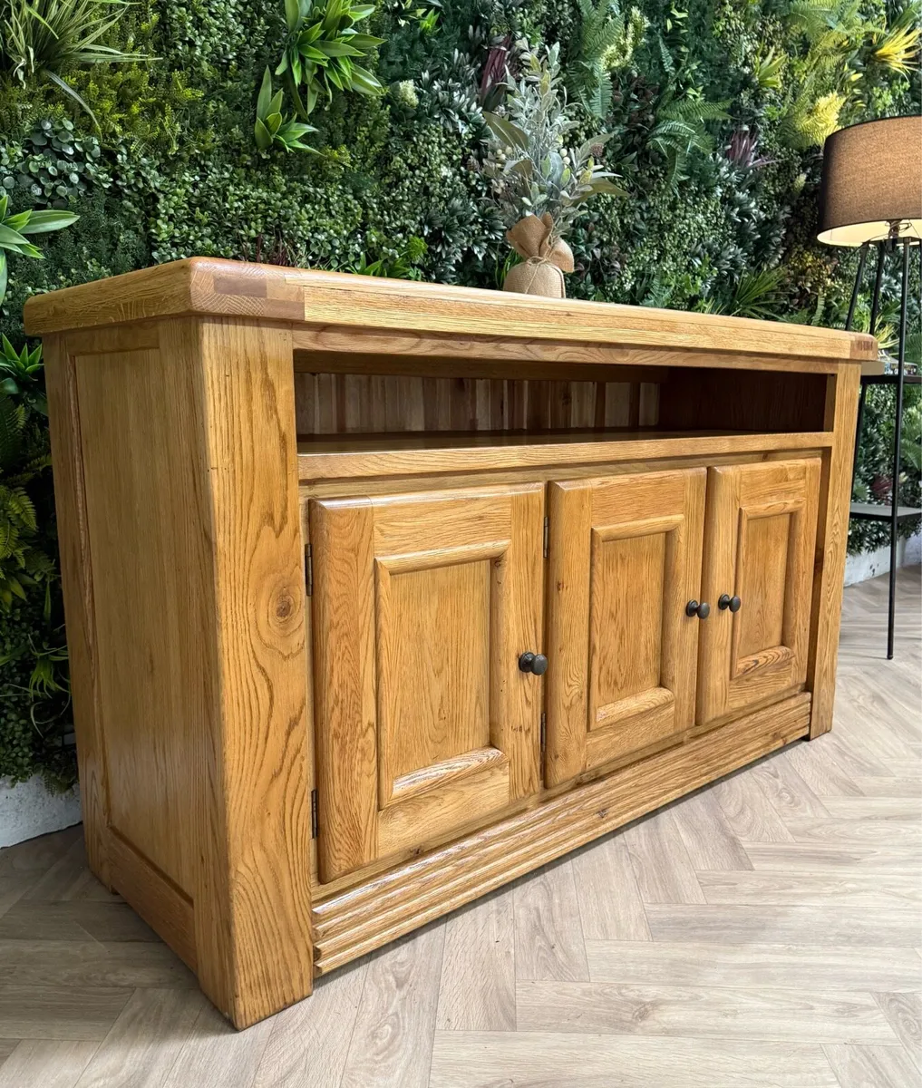 Large Solid oak sideboard - Image 4