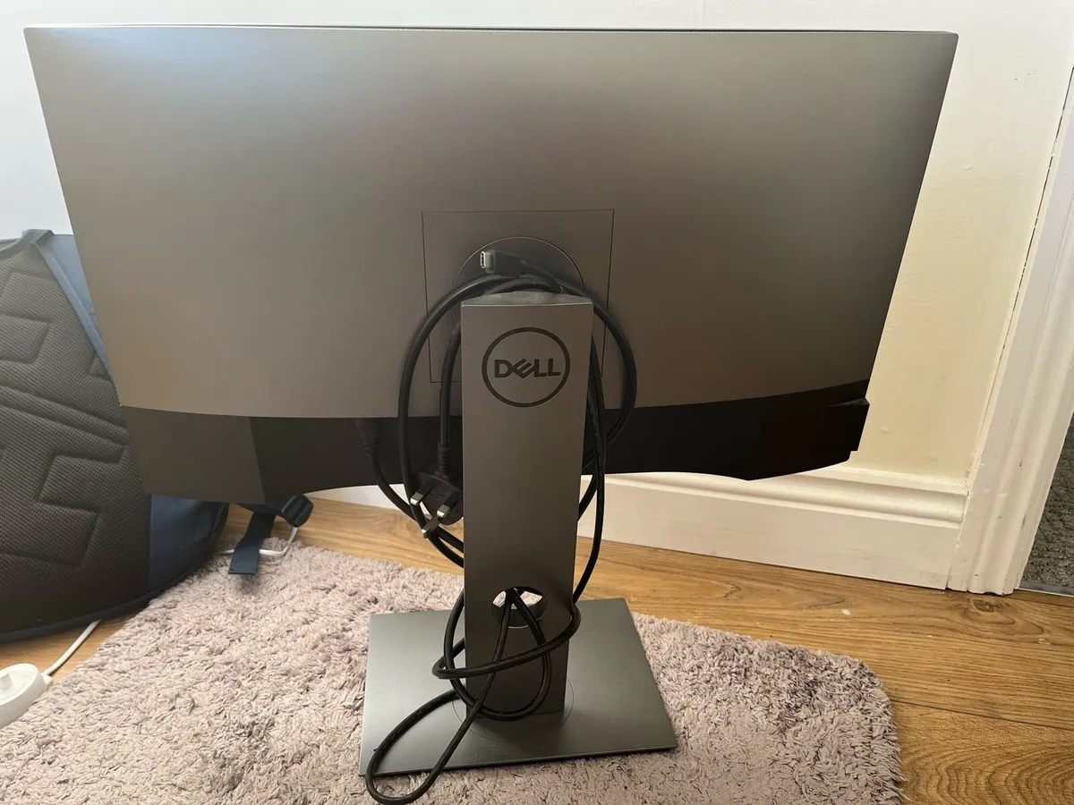 Dell UltraSharp 25 inch Monitor - Image 2