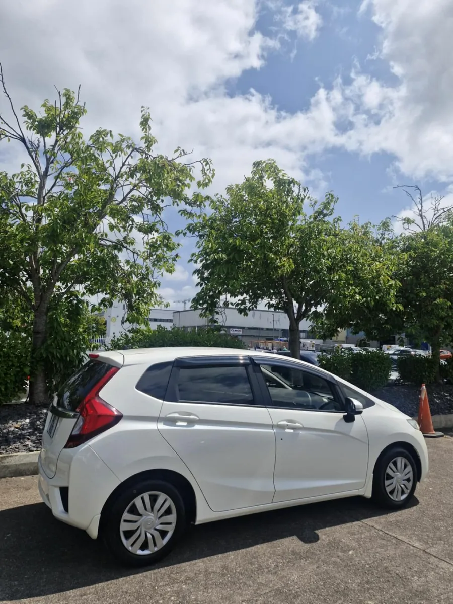 141 Honda Fit, 1.5 Petrol Automatic, Low Mileage! - Image 4