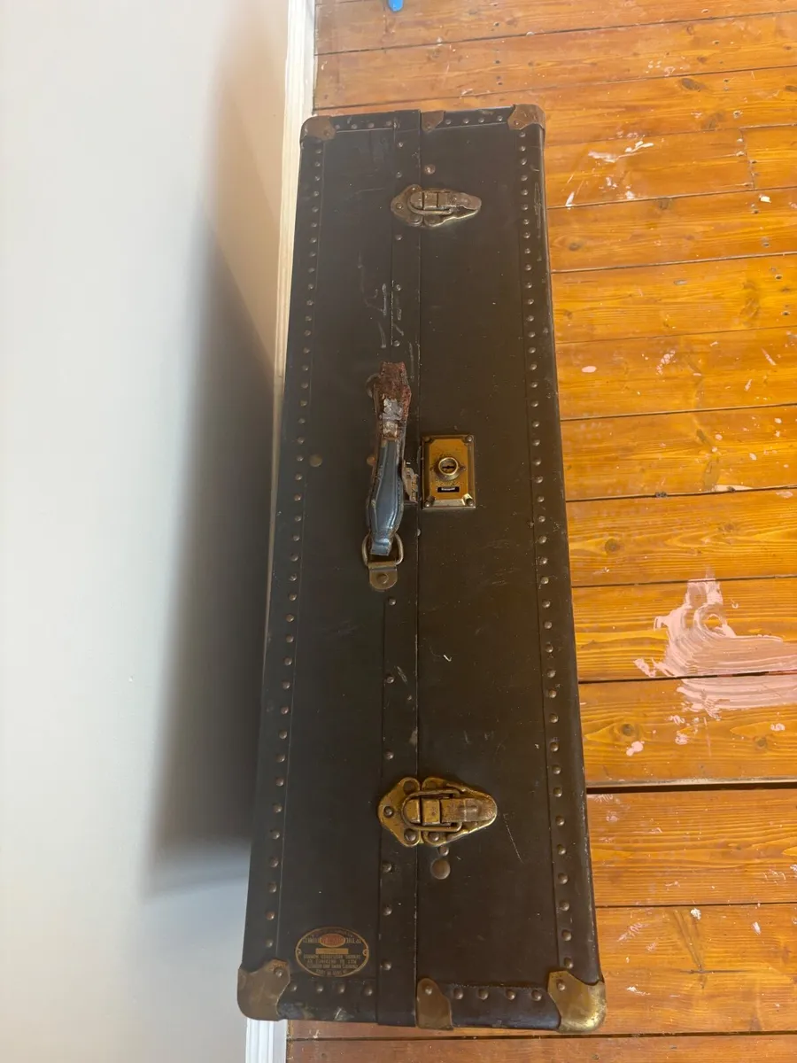 Vintage suitcase - Image 3