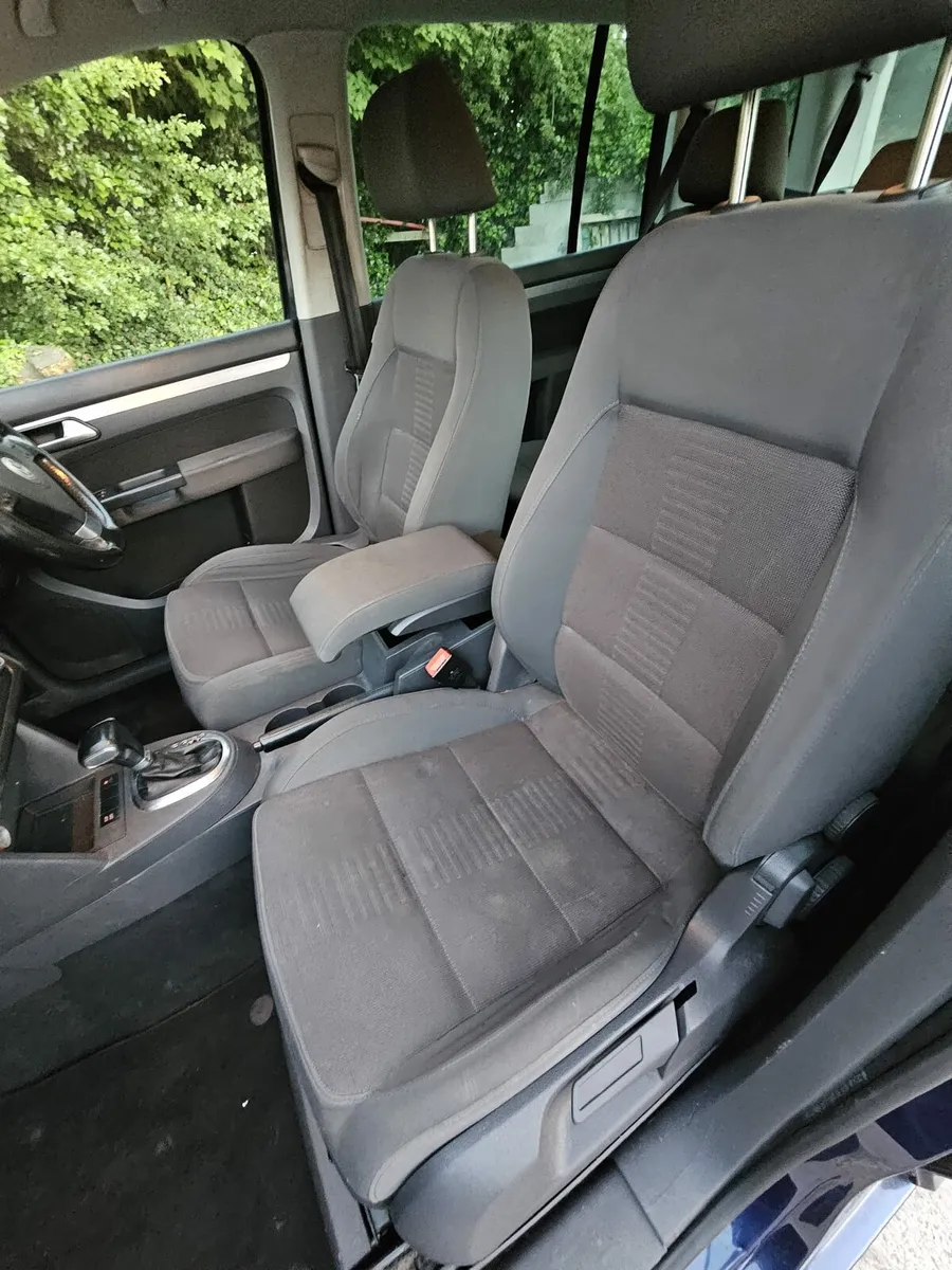 Automatic tdi vw touran 7 seater €2650 no offers - Image 3