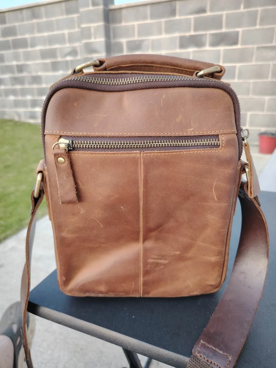 Contacts leather shoulder bag - Image 2