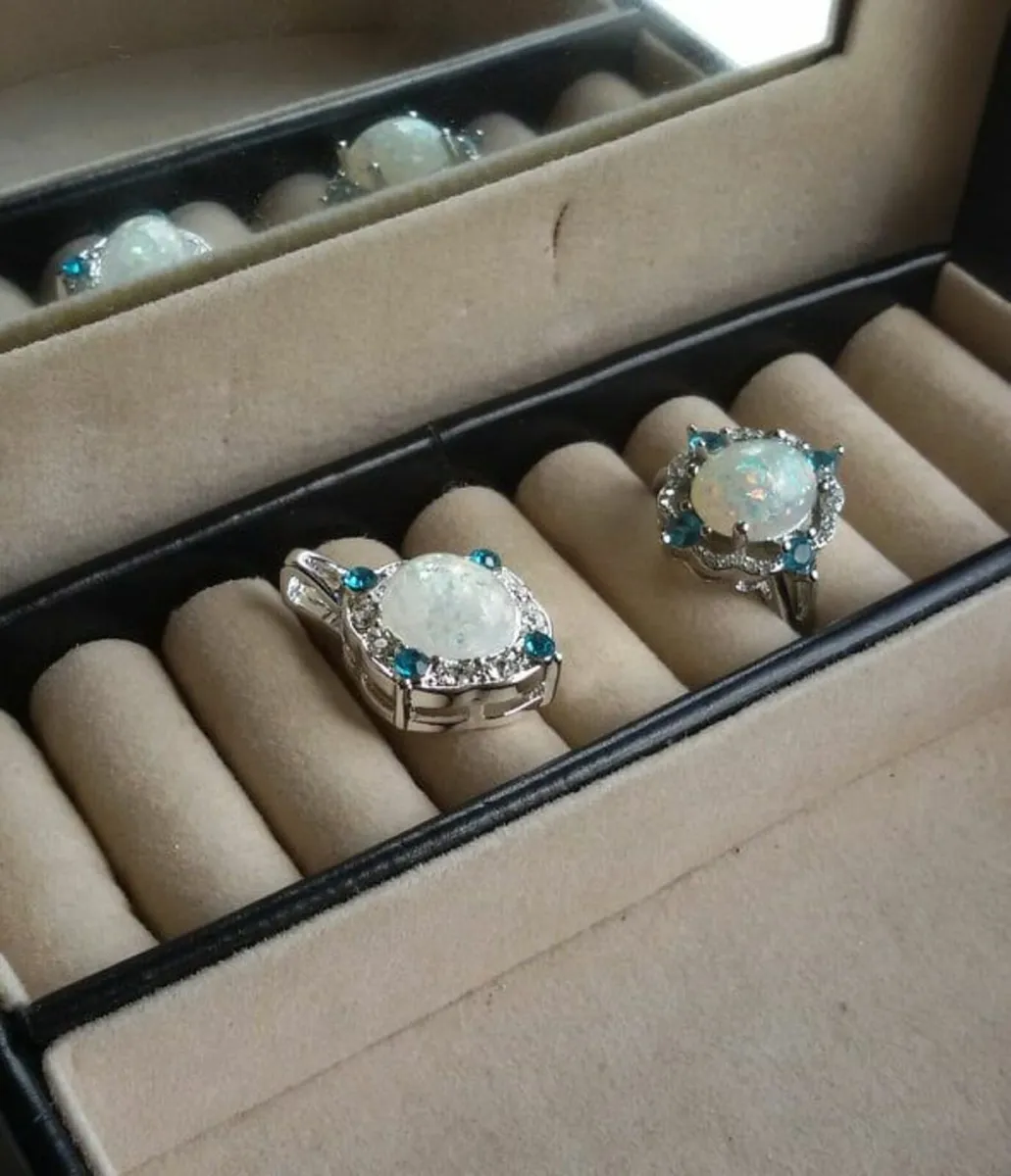 Opal Set
