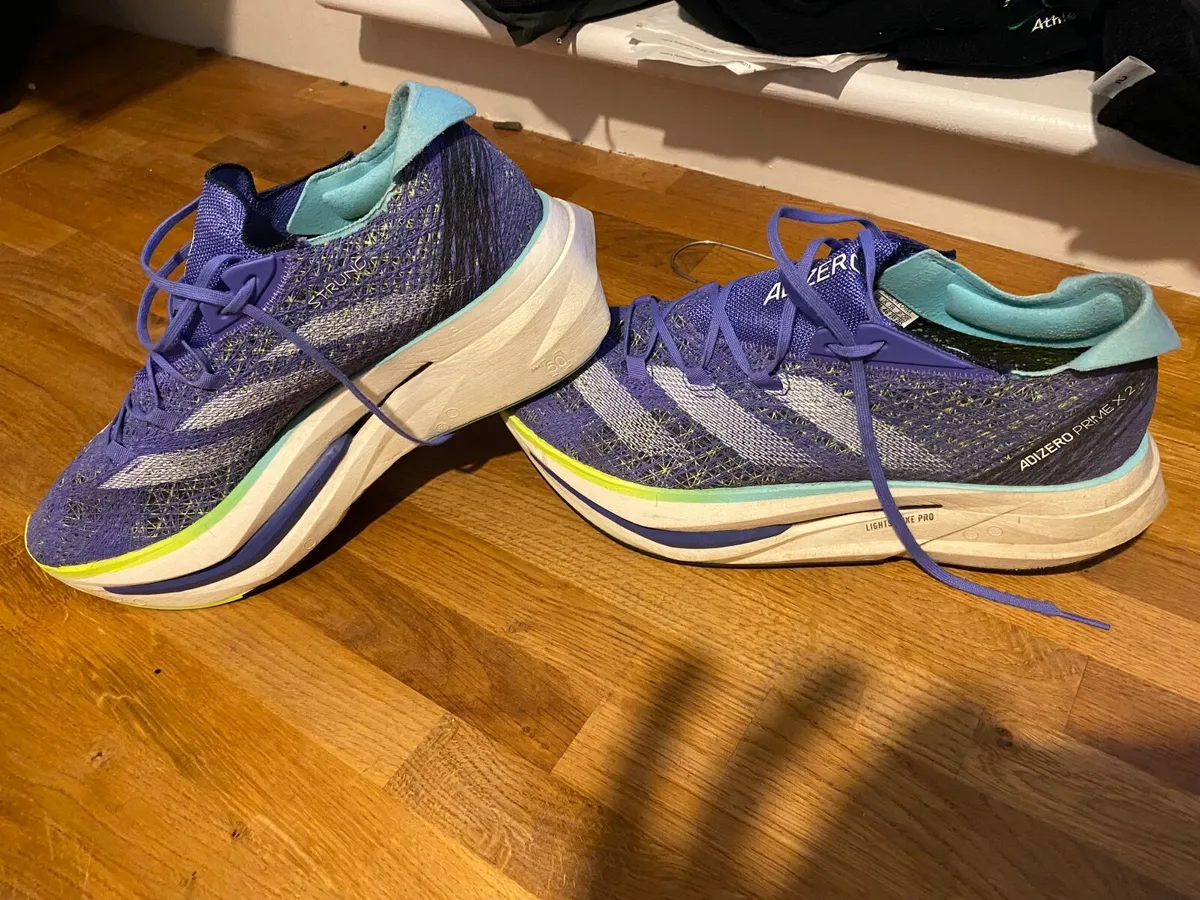 Runners - Image 1