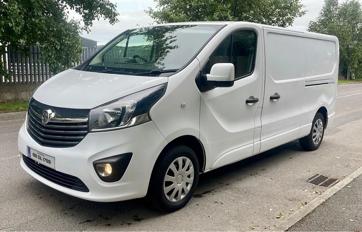 192 Vauxhall Vivaro sportive LWB - Image 3
