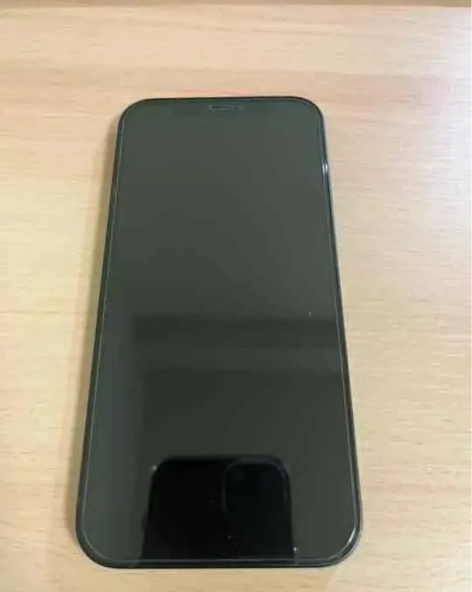 iPhone 12 - Image 1