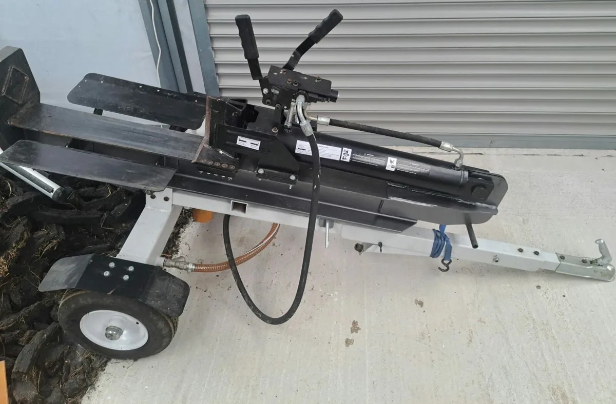 Log splitter - Image 2