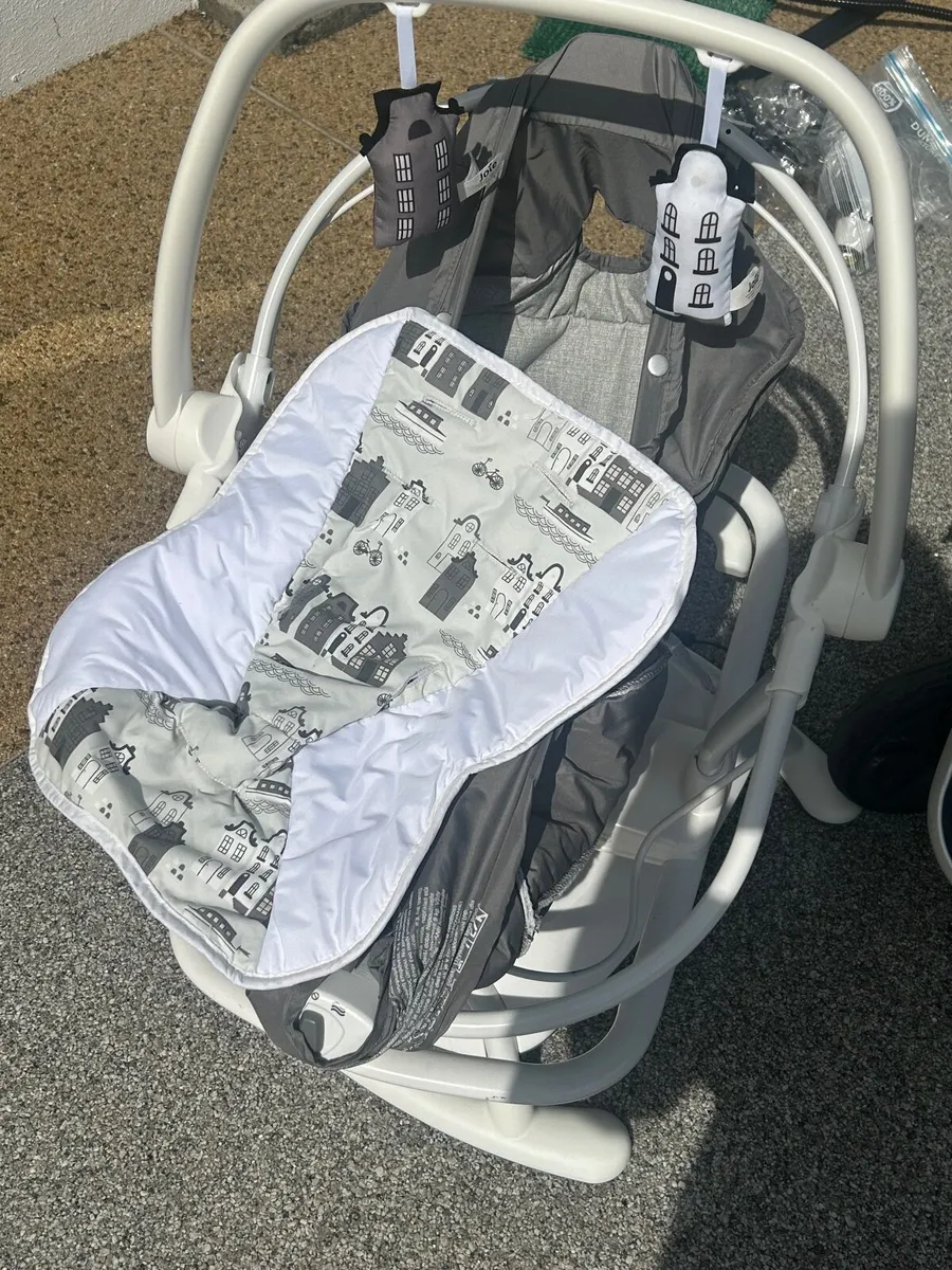 Baby TravelSystem+second buggy for 1st time parent - Image 3