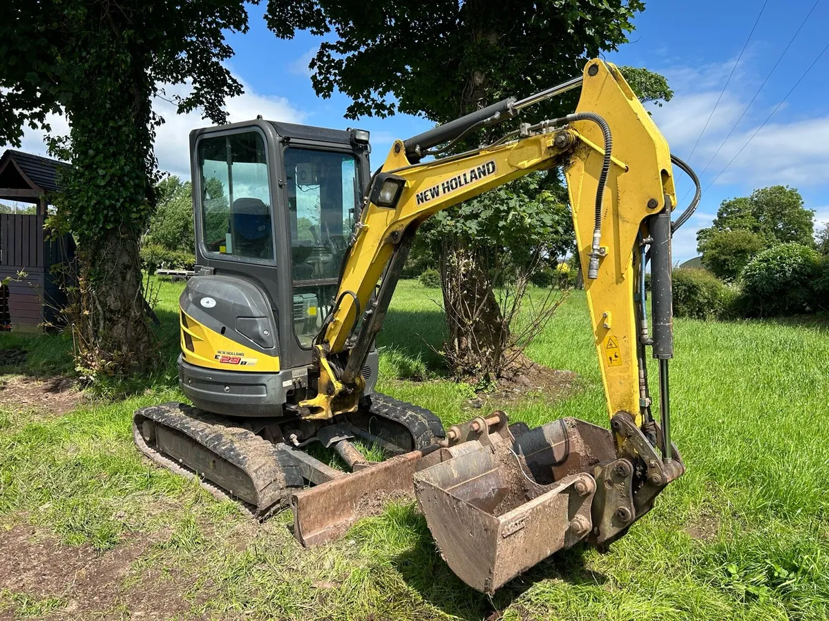 2018 NEW HOLLAND E29 BSR NO VAT - Image 2