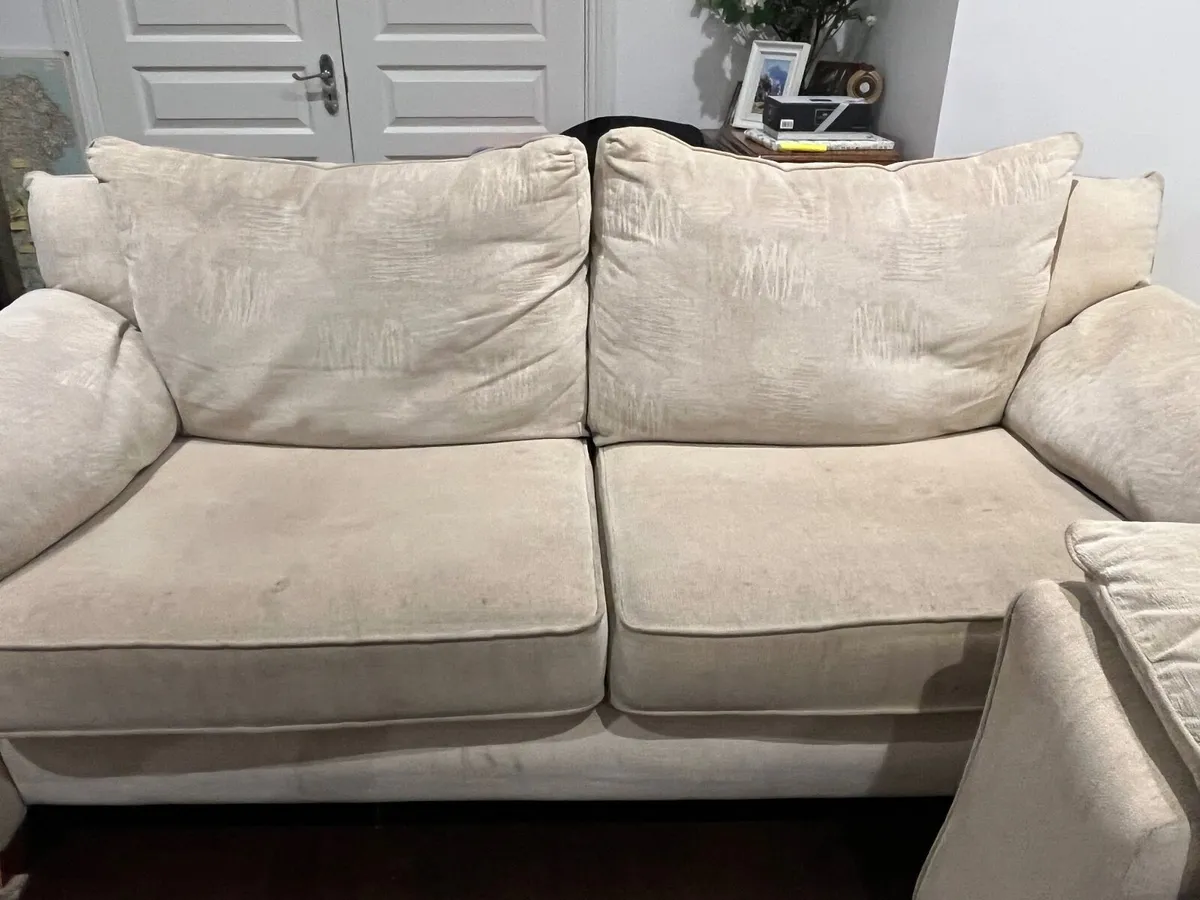 Couches for Free - Image 1
