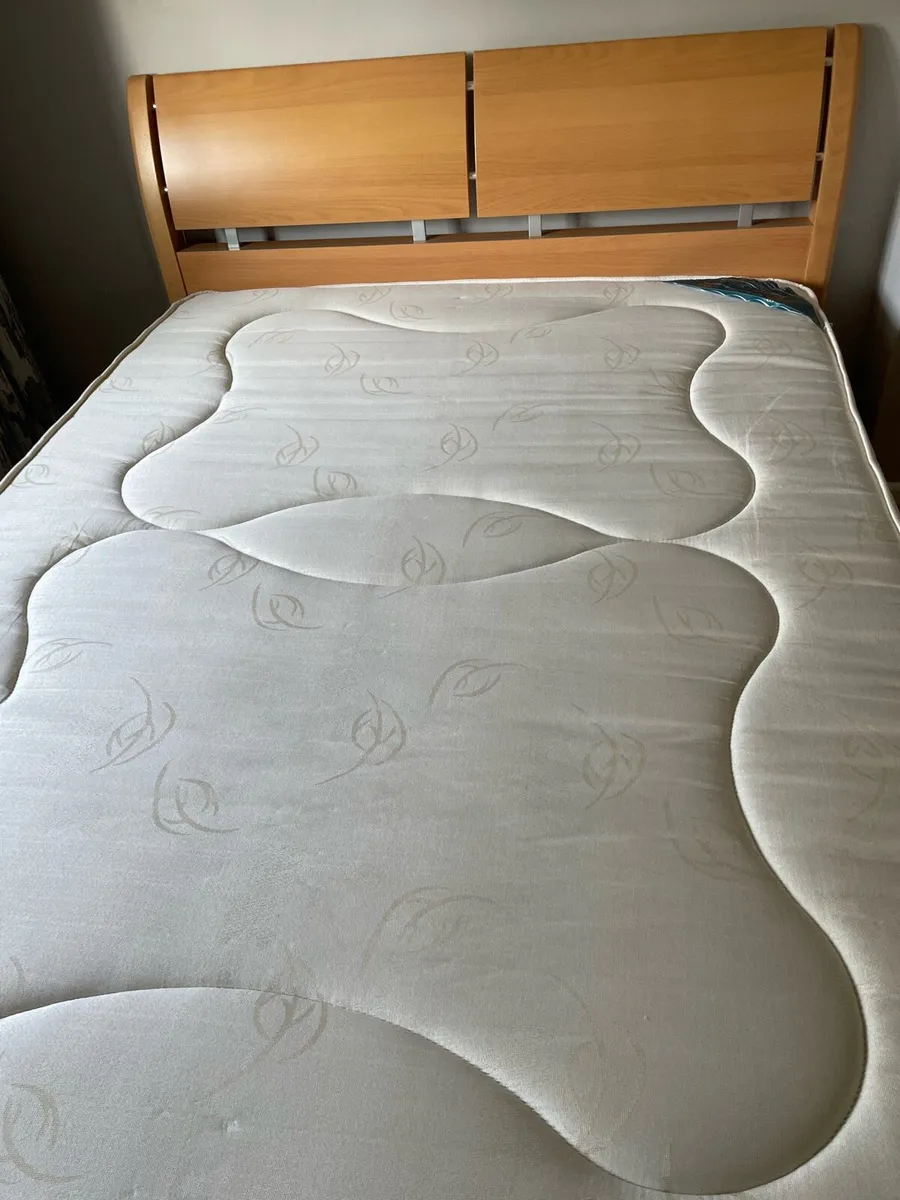 Double bed - Image 3