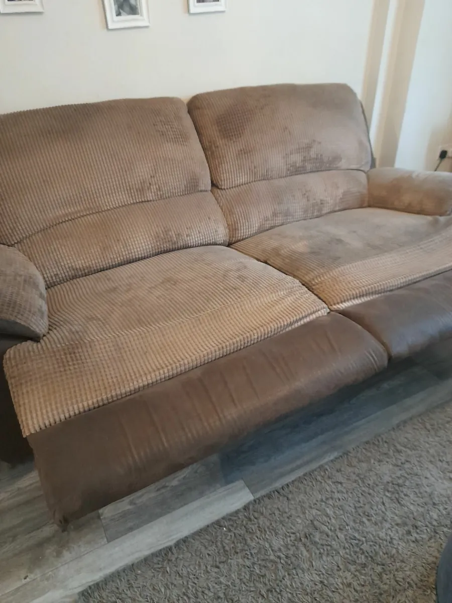 3 seater recliner - Image 1