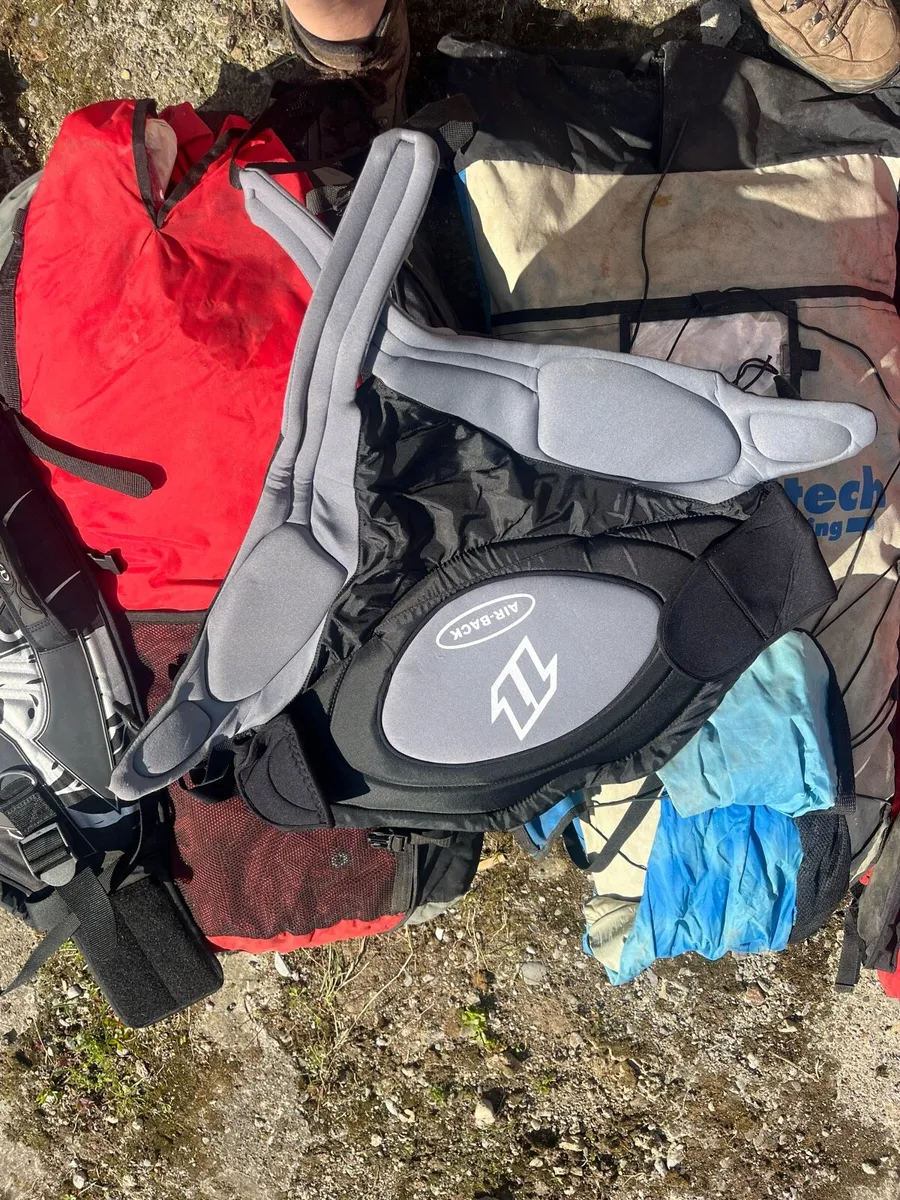 Kite surfing equipment - Image 3