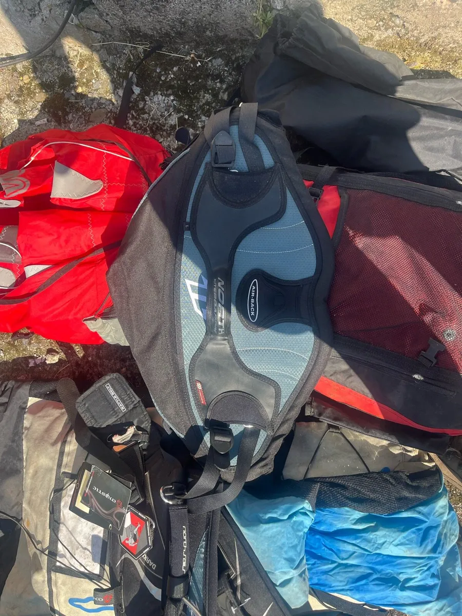 Kite surfing equipment - Image 4