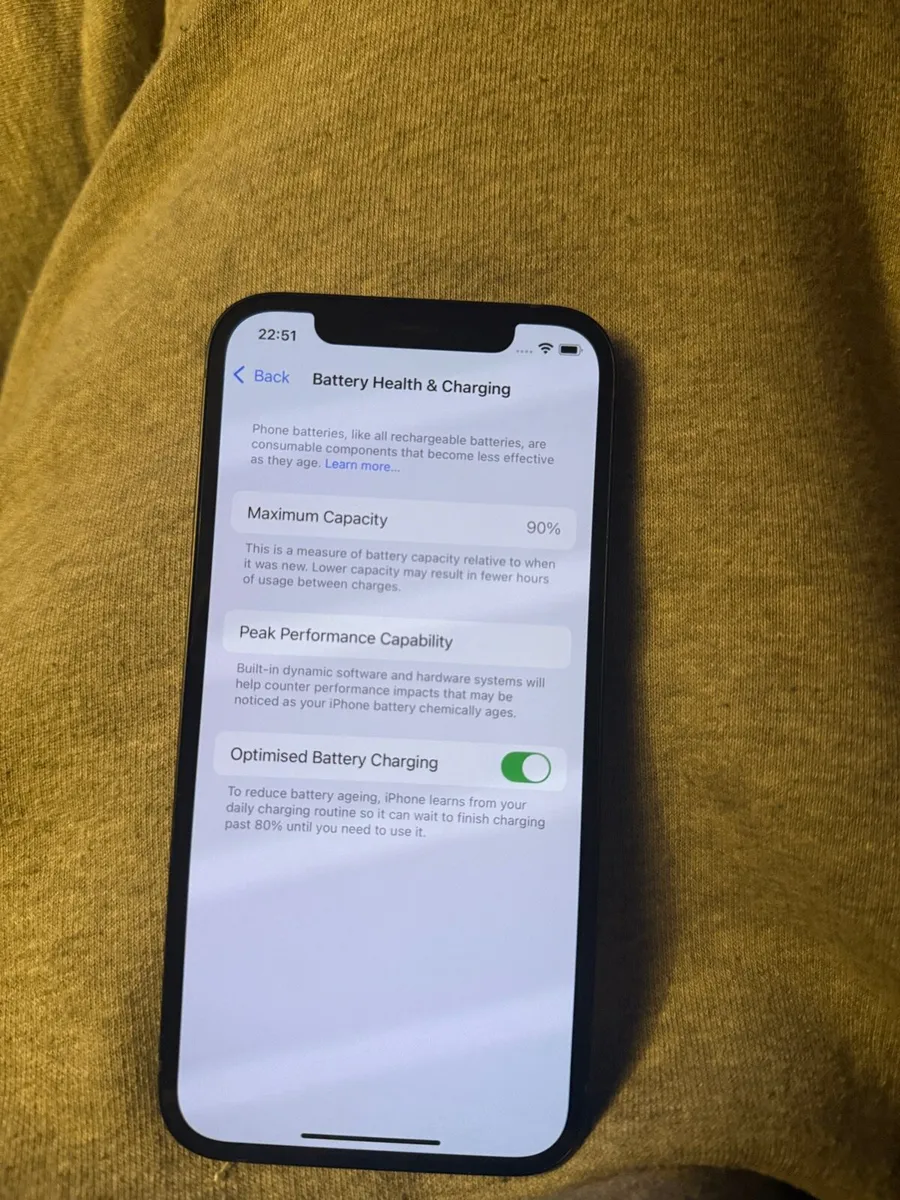iPhone 12 - Image 3