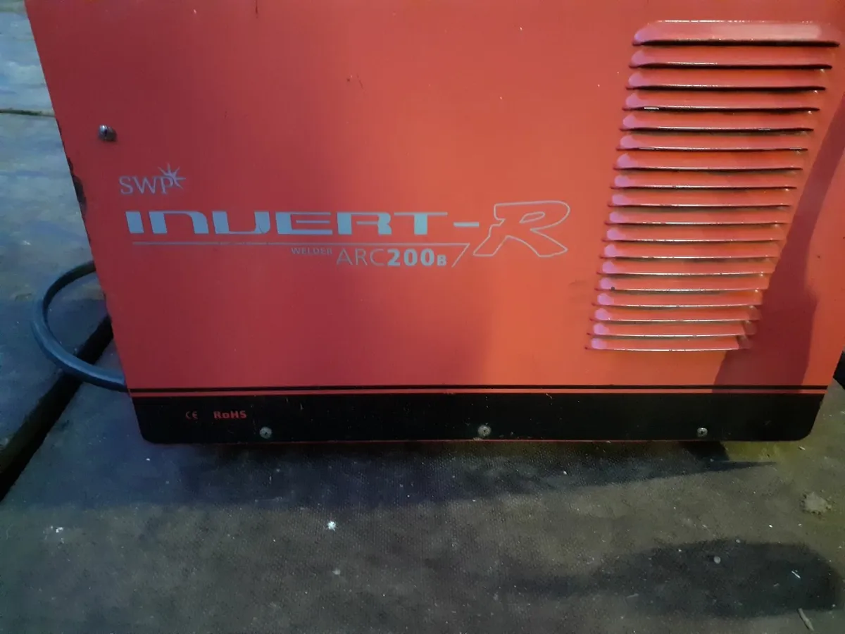 INVERT-R ARC WELDER 240V - Image 3