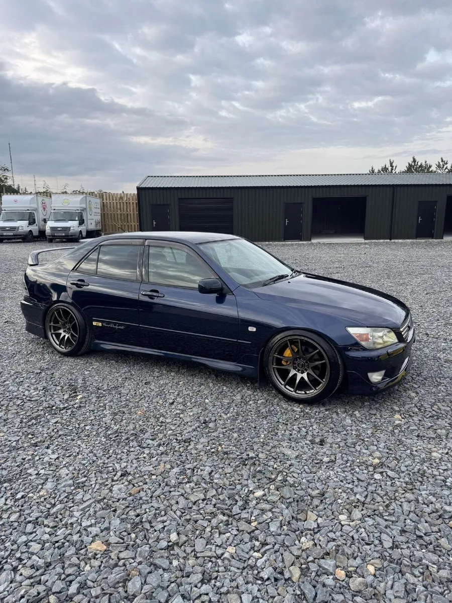 Toyota Other 2000 - Image 1