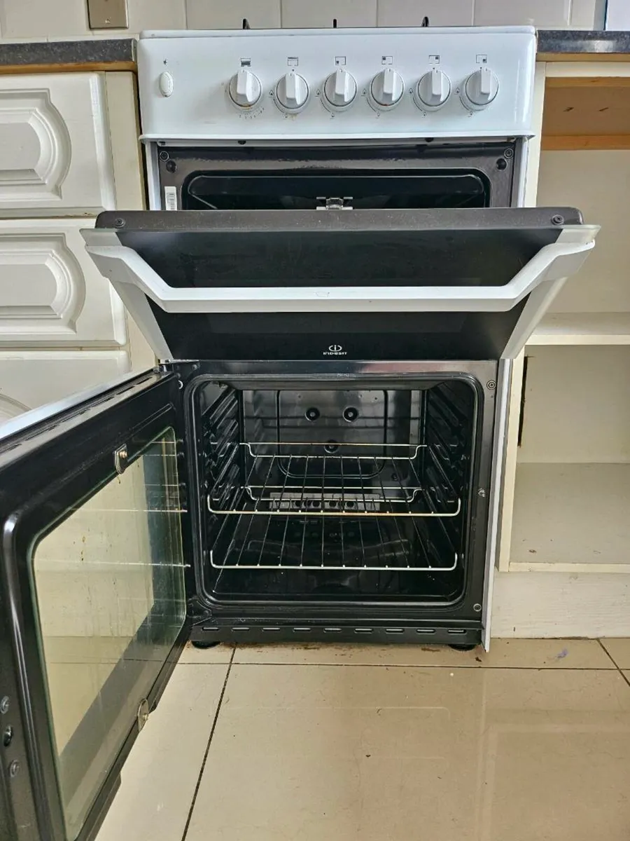 Gas cooker - Image 2