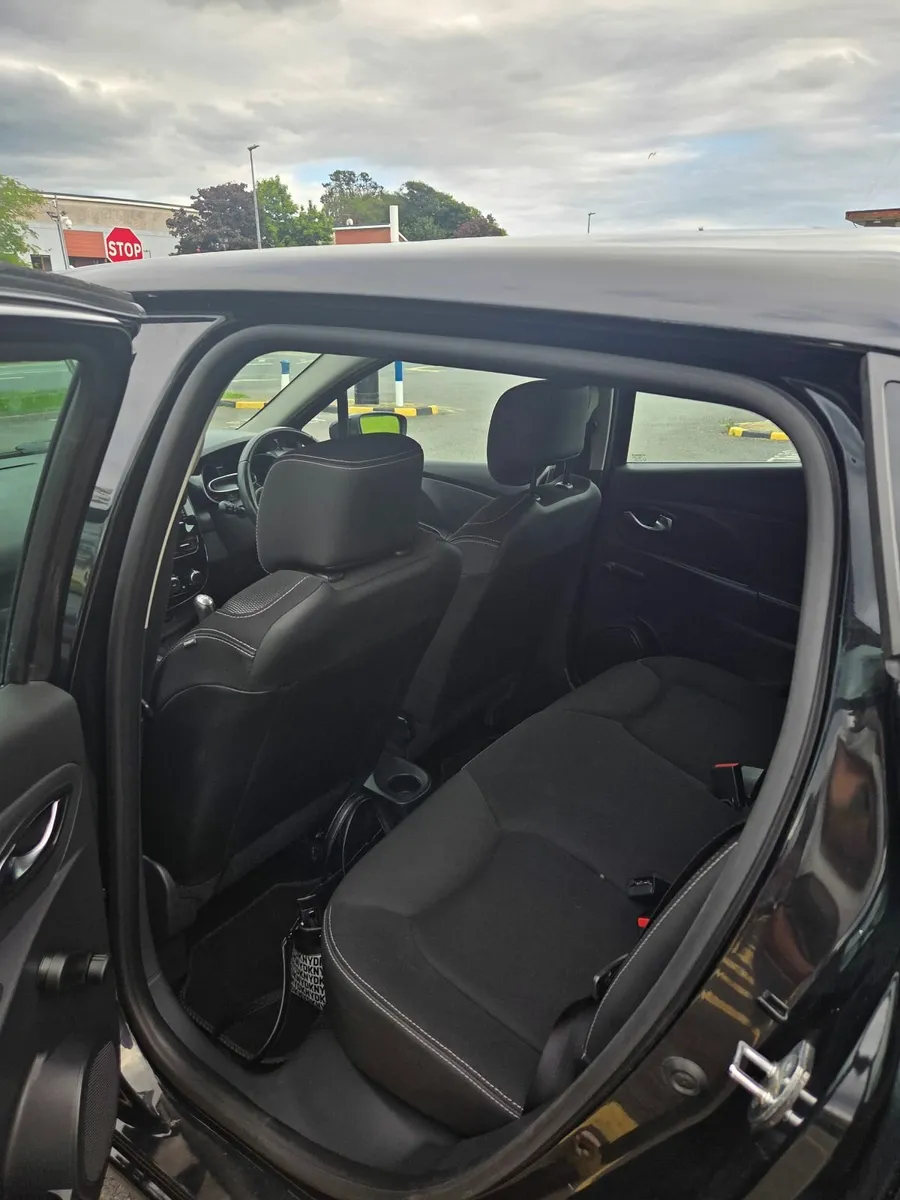 Renault Clio 2016 - Image 4