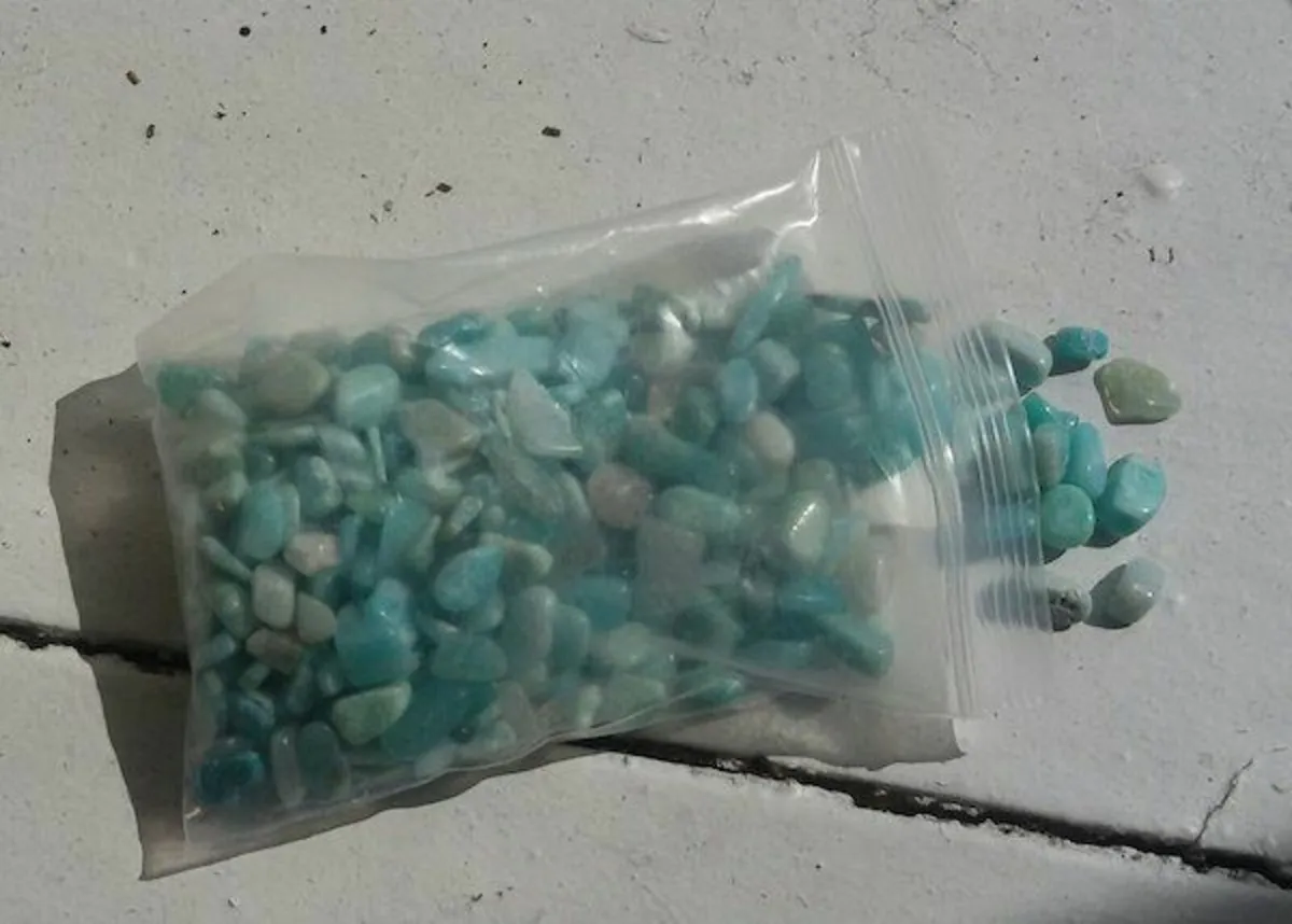 Rough Gemstone Specimens - Image 4