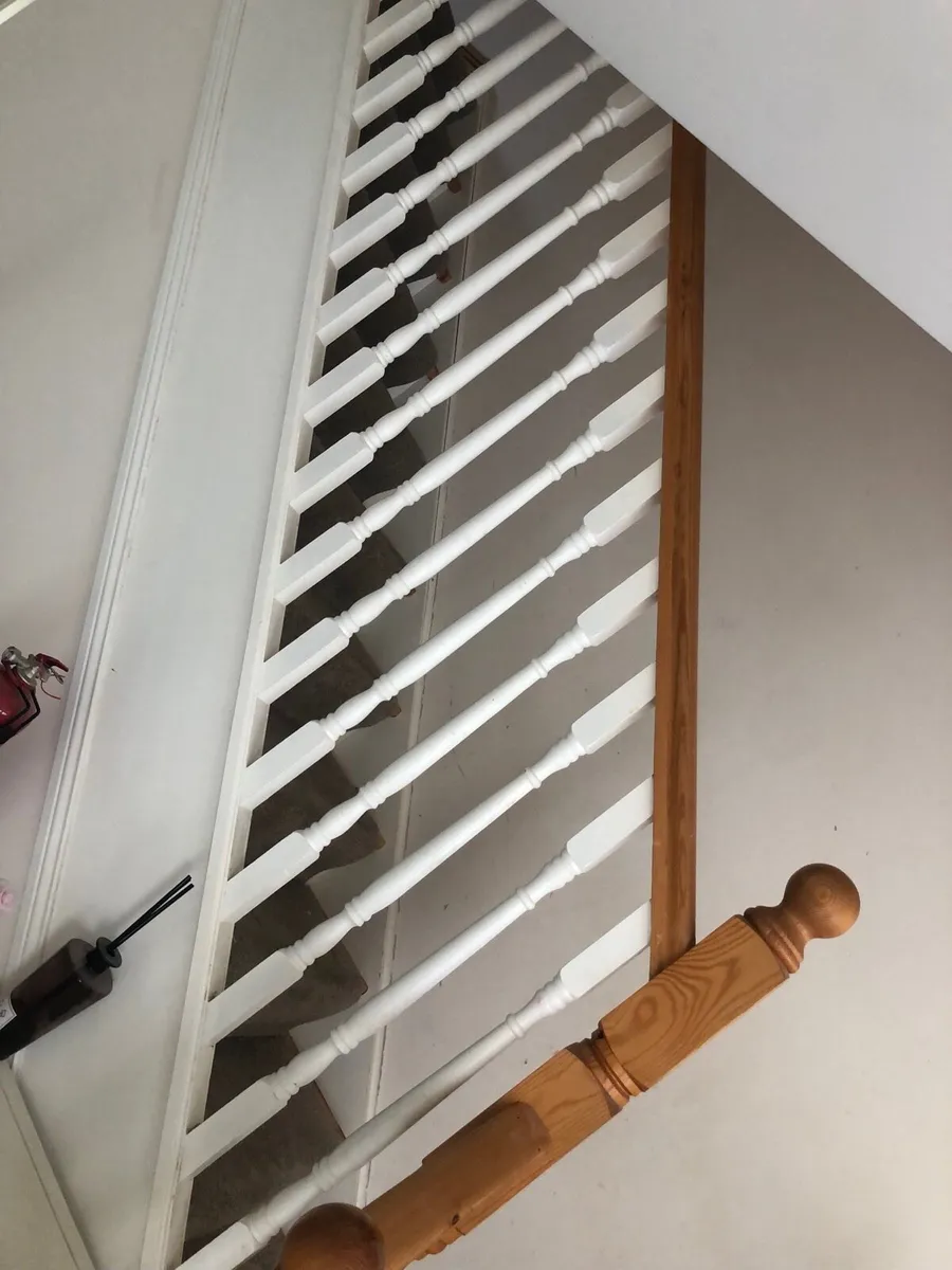 Stair banister / spindles - Image 2
