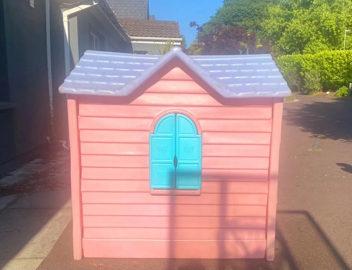Little Tikes Country Cottage Playhouse (Pink) - Image 2